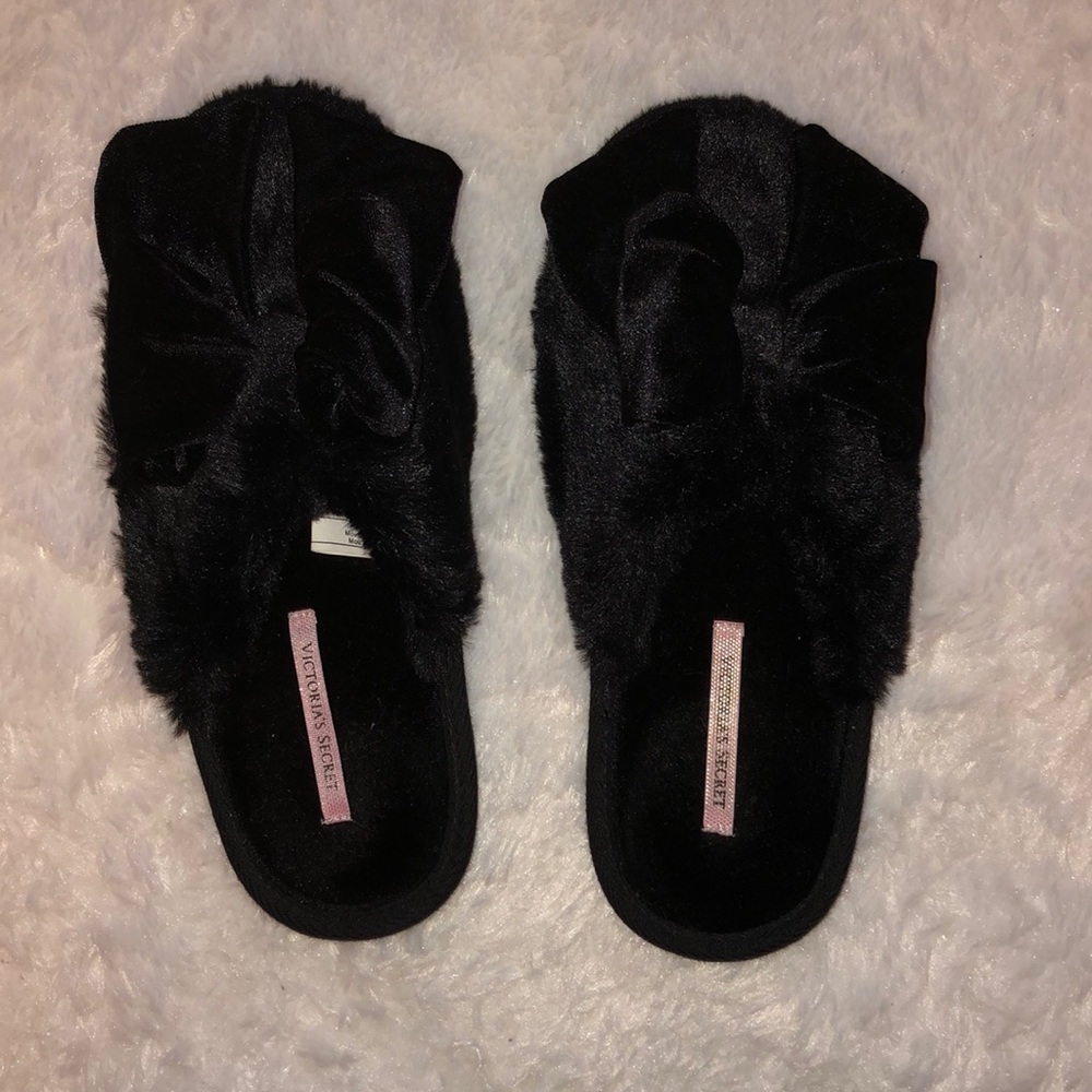 VS slippers